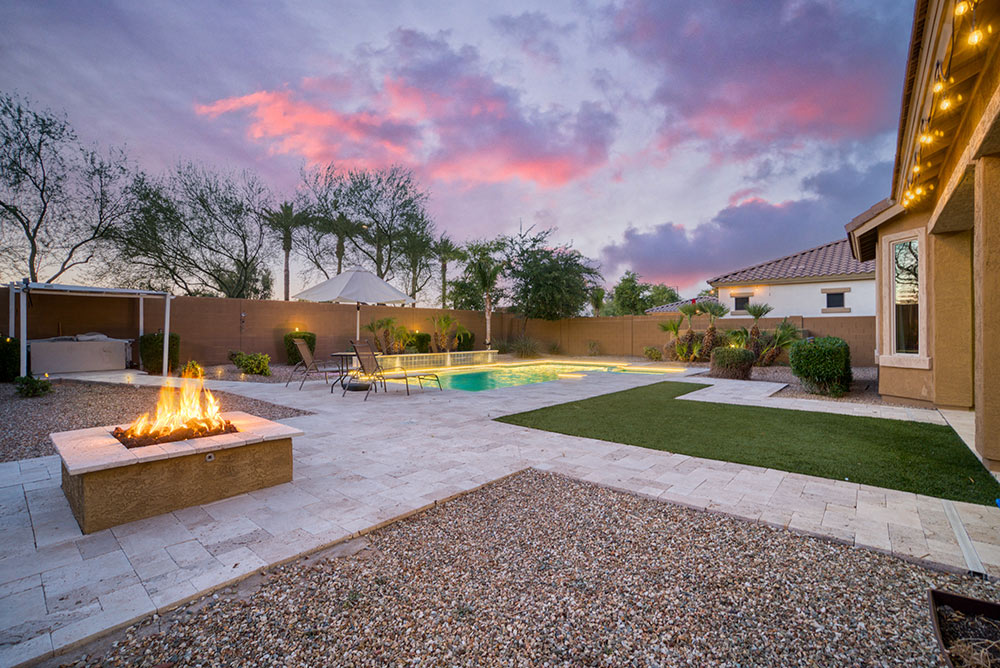 AdobeStock_433511639 residential hardscape backyard